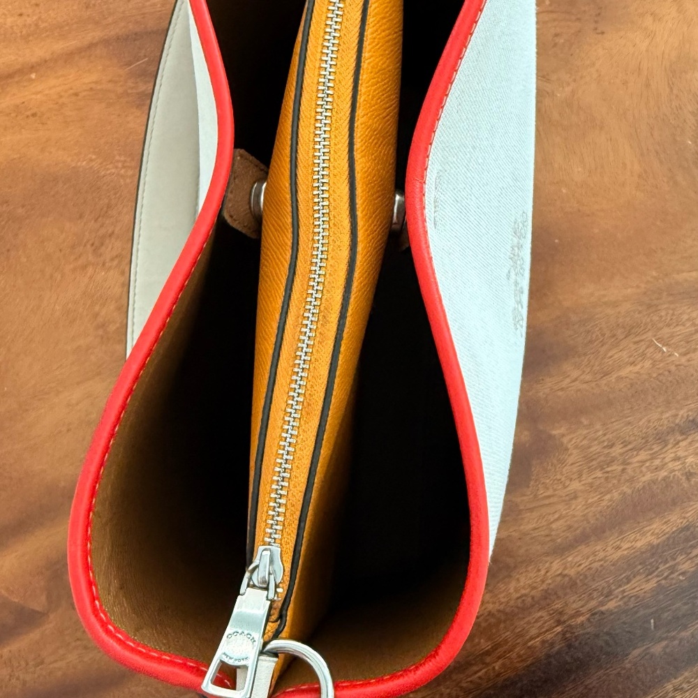 Coach | Mollie Bucket Bag | Colorblock - Picture 7 of 7